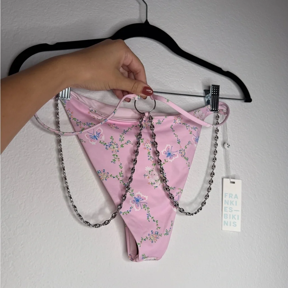 Frankie’s Bikinis Fairytale Dallas Top Isabella Bottom Floral Chain Set L NWT